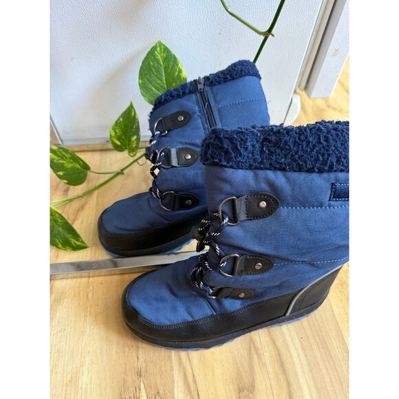 Youth size 5 blue snow boots - Picture 2 of 7